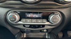 Nissan Juke 1.0 DiG-T 114 N-Connecta 5dr Petrol Hatchback